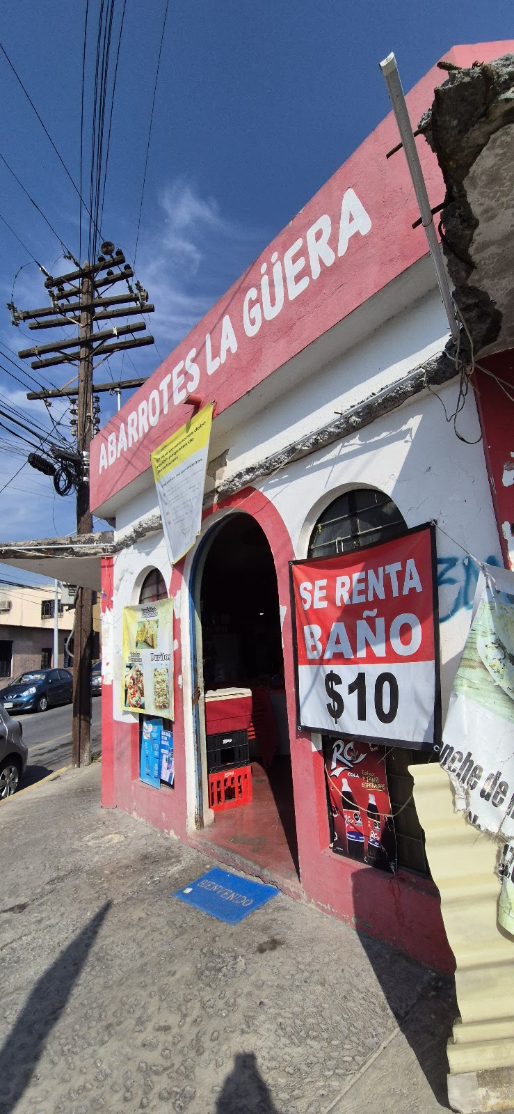 Abarrotes La Guera, cafetería en Monterrey, Nuevo León