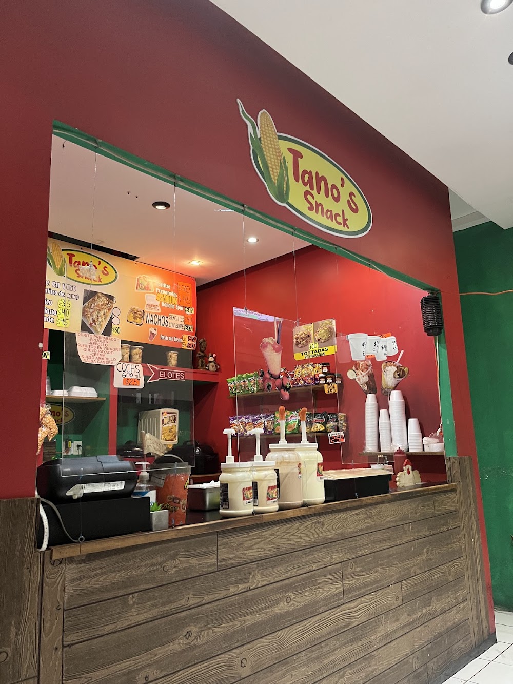 Tanos Snack, cafetería en Monterrey, Nuevo León