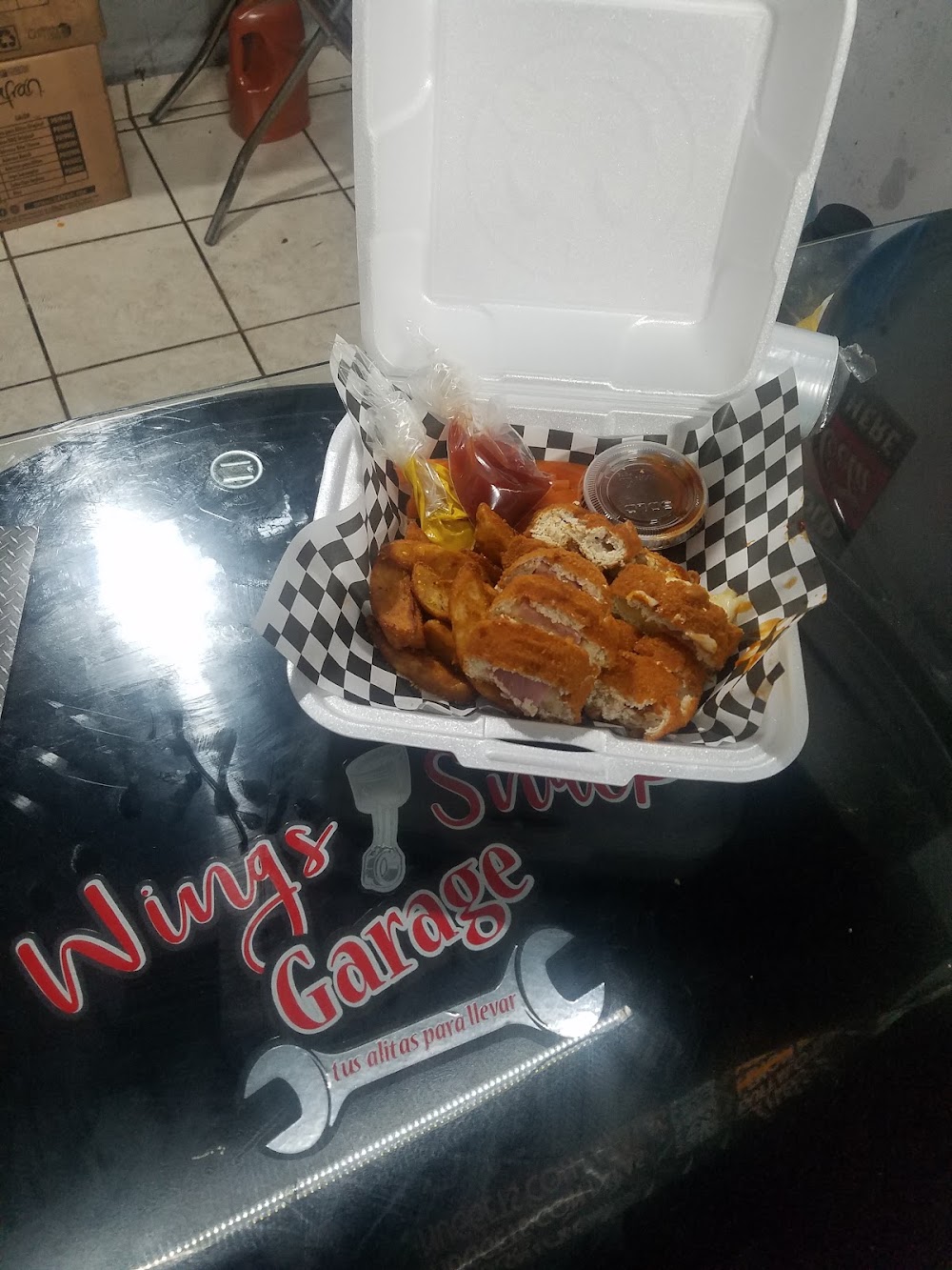 Wings Garage, cafetería en Guadalajara, Jalisco