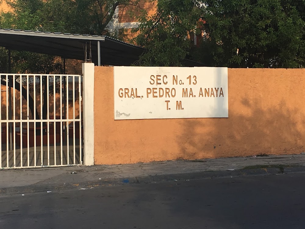 Cooperativa Secundaria 13, cafetería en Guadalupe, Nuevo León