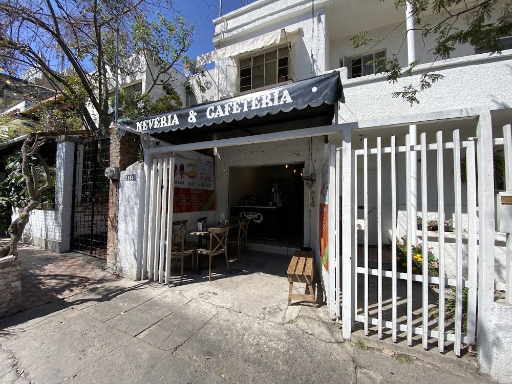Tres Motivos, cafetería en Guadalajara, Jalisco