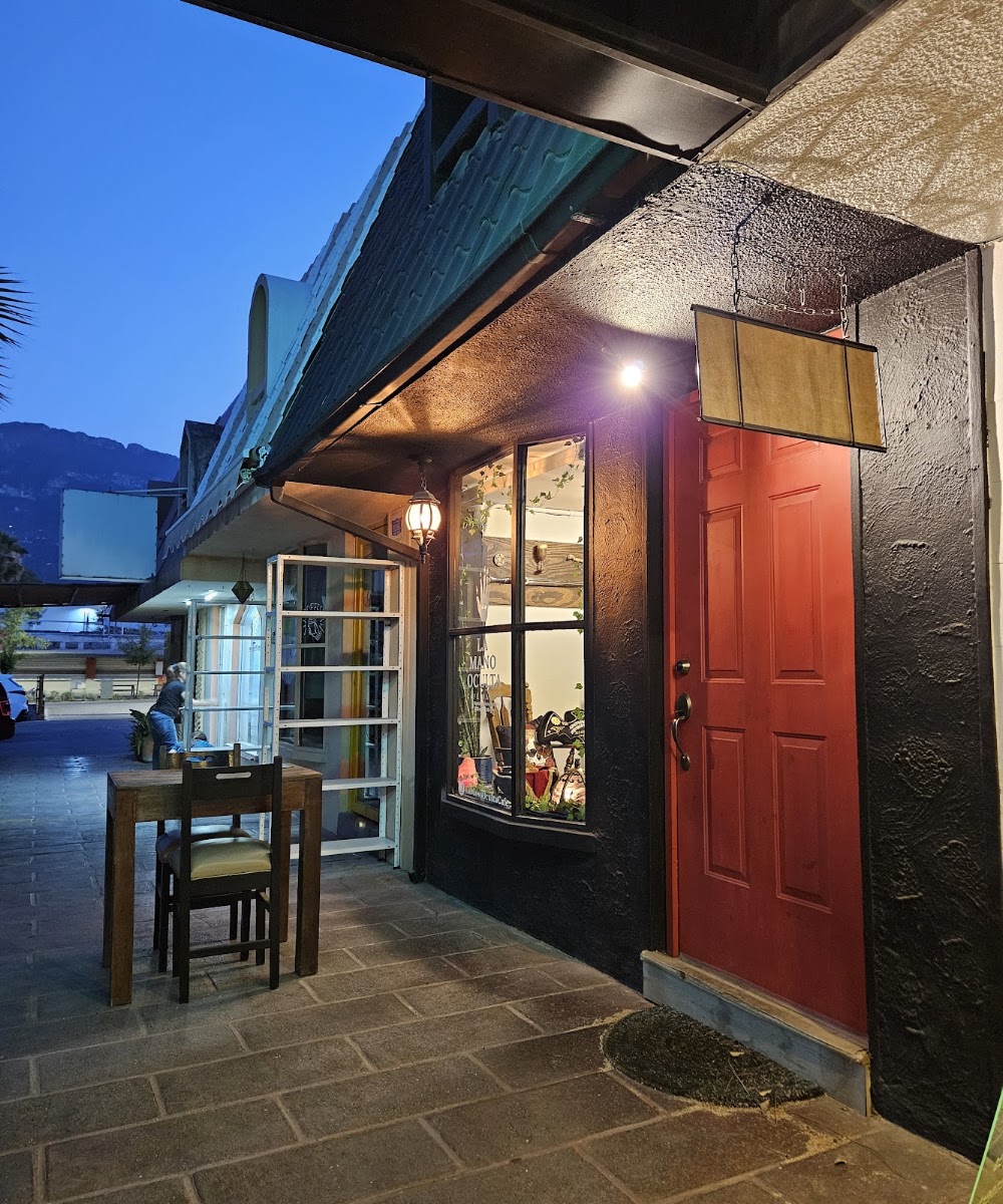 La Mano Oculta Cafe Magico, cafetería en San Pedro Garza García, Nuevo León