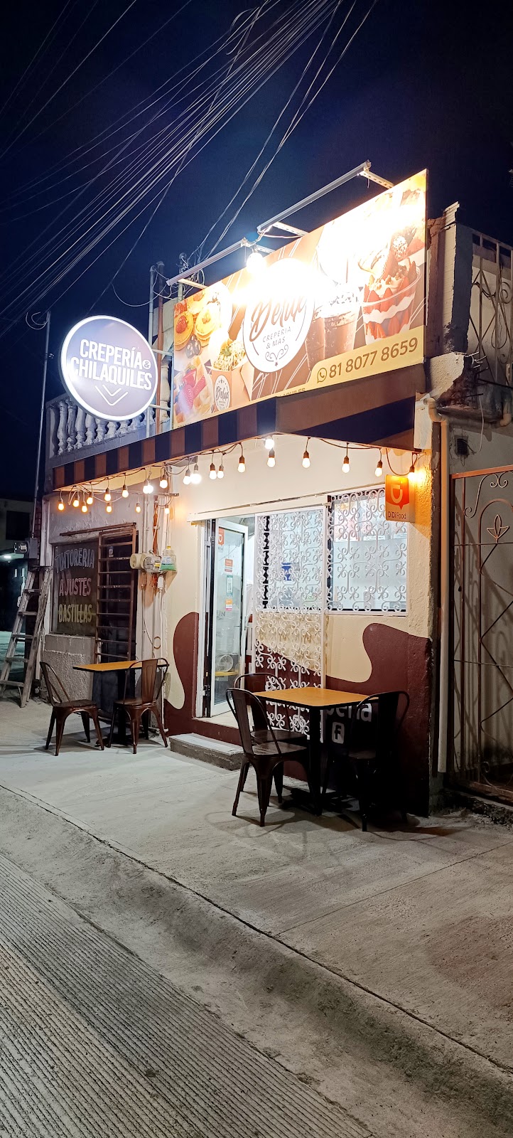 Creperia Deluxe, cafetería en San Nicolás de los Garza, Nuevo León