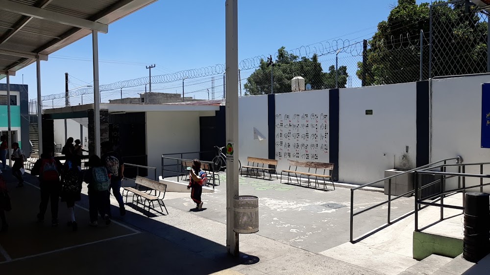 Cooperativa De La Escuela Jose Maria Luis Mora Turno Vespertino, cafetería en Guadalajara, Jalisco