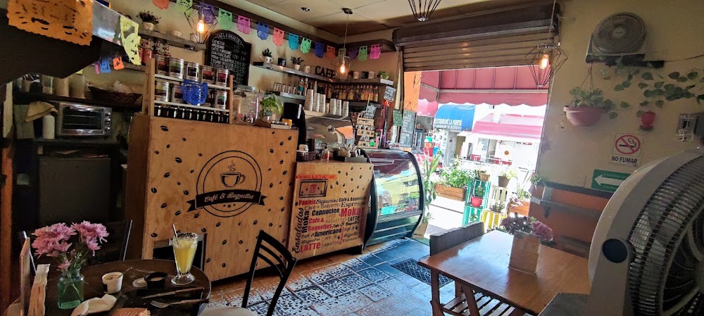 Cafe Y Baguettes, cafetería en Guadalajara, Jalisco