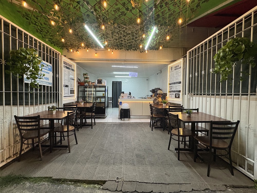 Nieves De Garrafa Mexicaltzingo, cafetería en Guadalajara, Jalisco