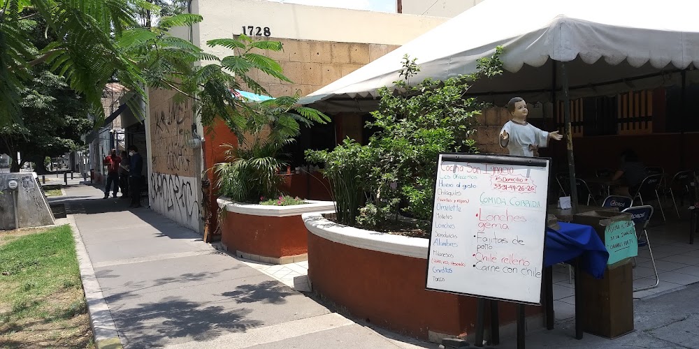 Loncheria San Ignacio, cafetería en Guadalajara, Jalisco