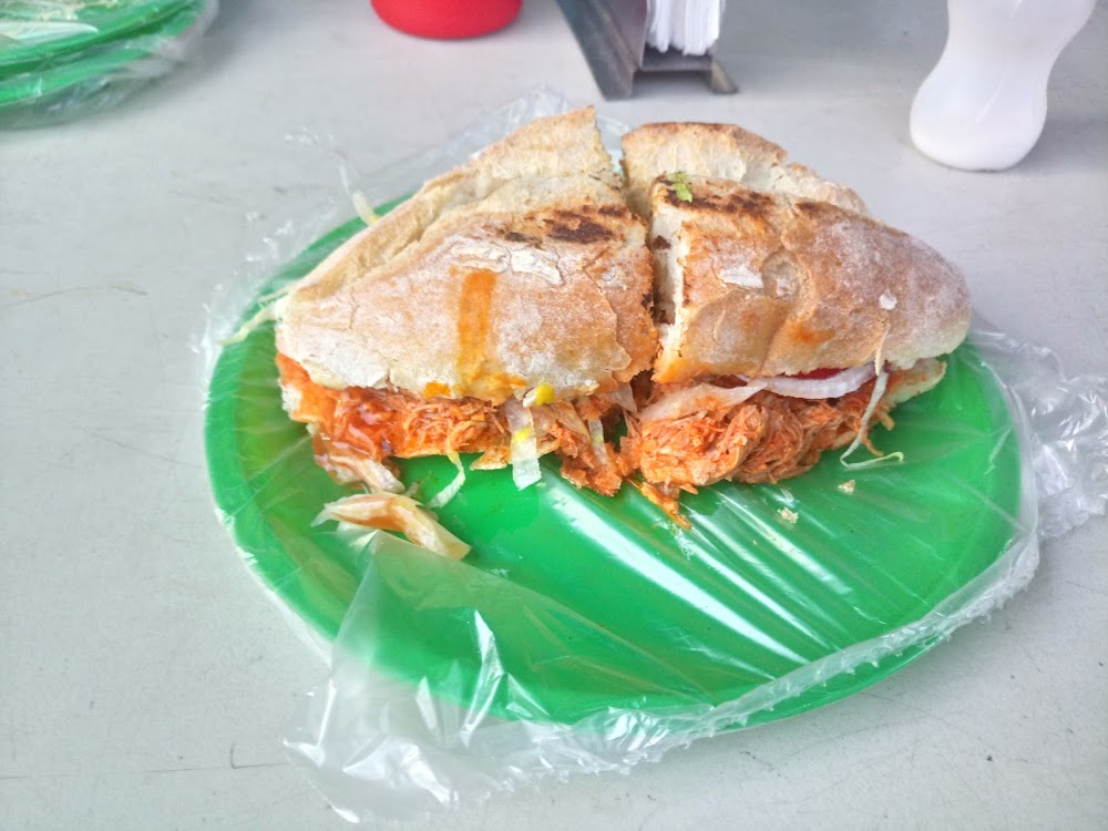 Loncheria Uri, cafetería en Guadalajara, Jalisco