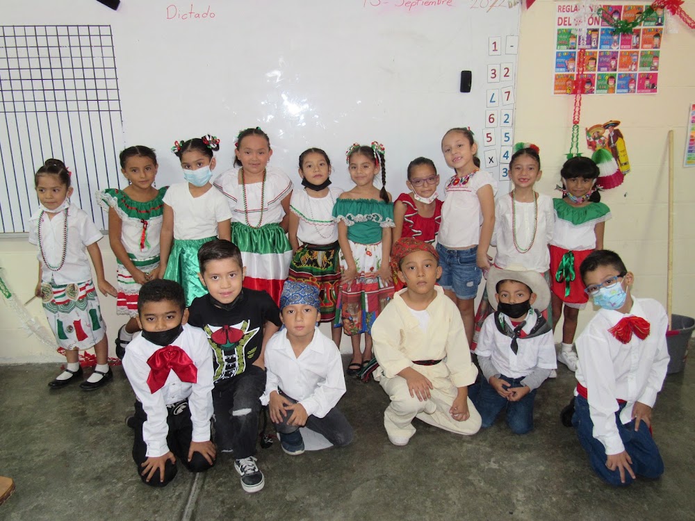 Cooperativa Escolar T.M Esc Primaria Feliciano Yañez, cafetería en Apodaca, Nuevo León