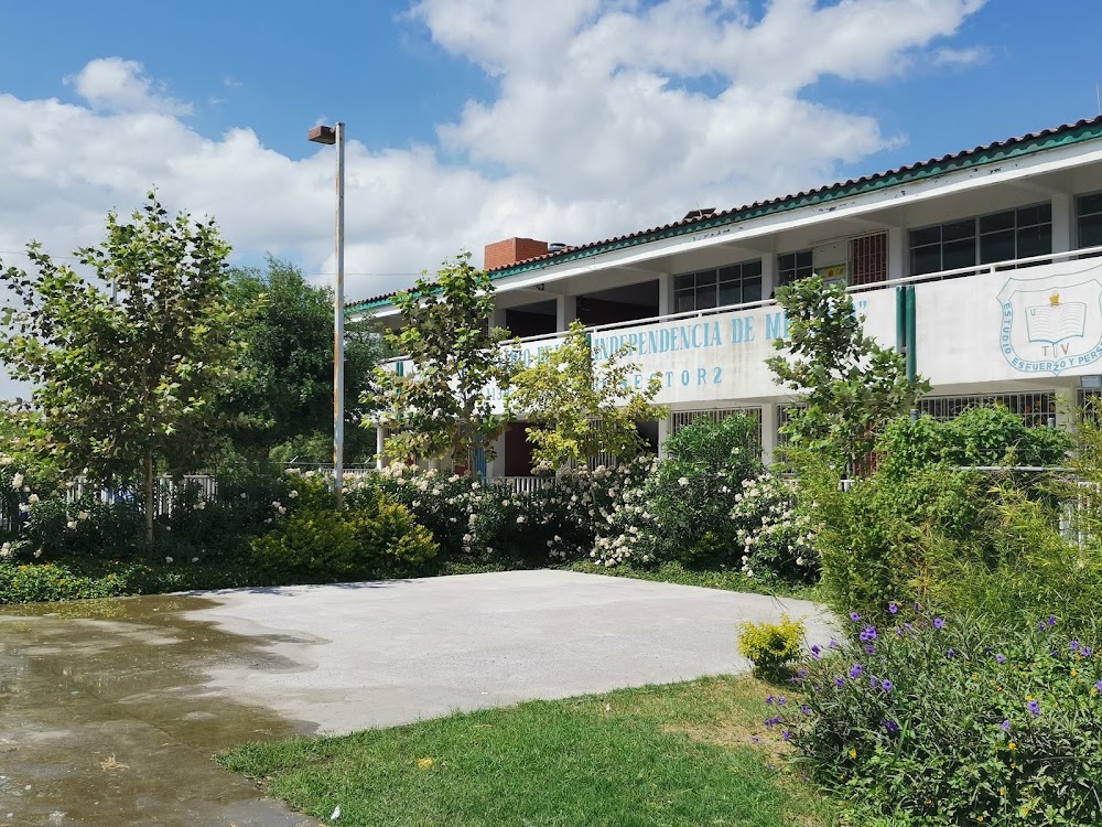 Cooperativa Escuela Bicentenario De La Independencia De Mexico Tv, cafetería en Monterrey, Nuevo León