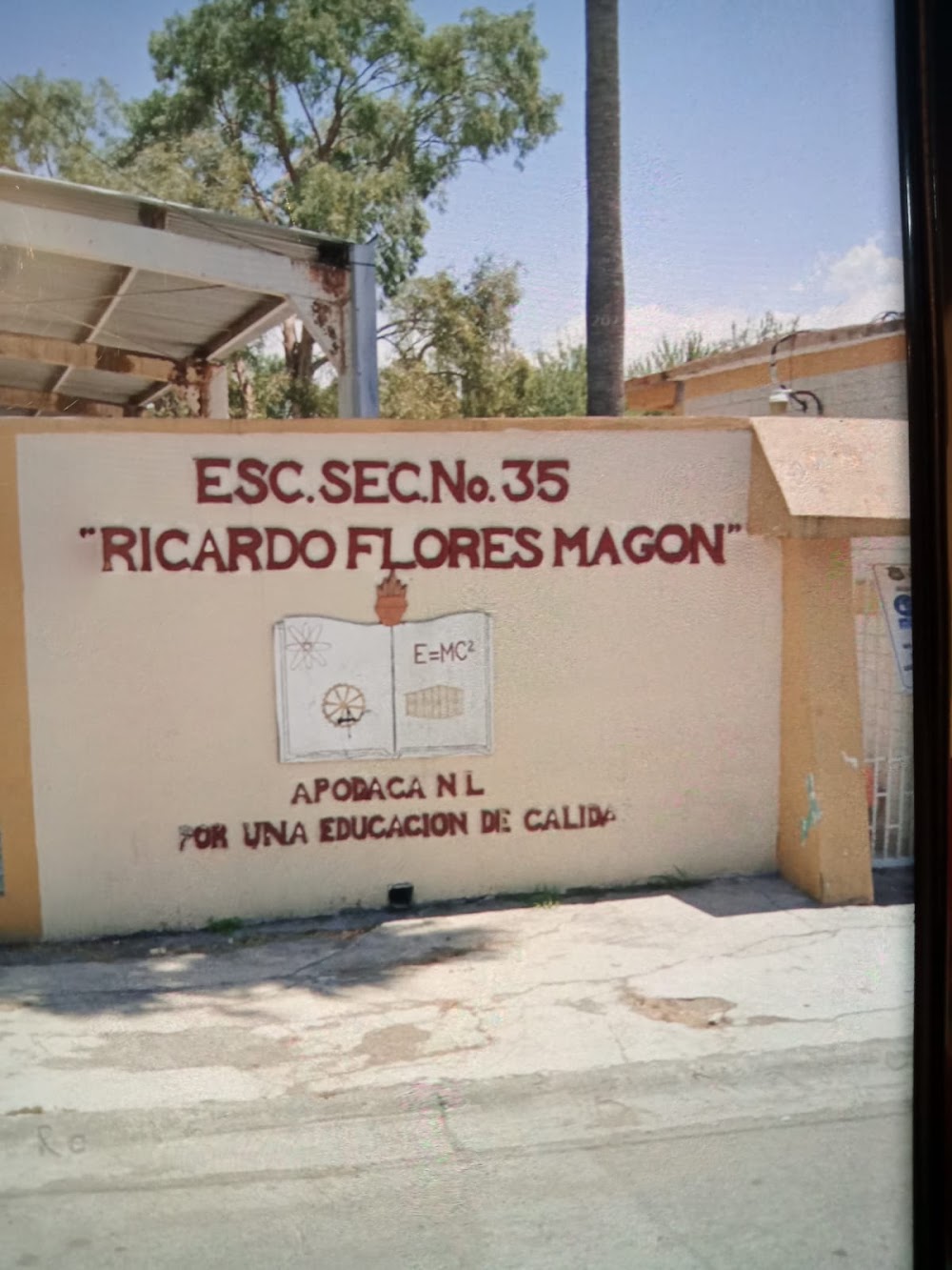 Cooperativa Secundaria Ricardo Flores Magon Turno Vespertino, cafetería en Apodaca, Nuevo León
