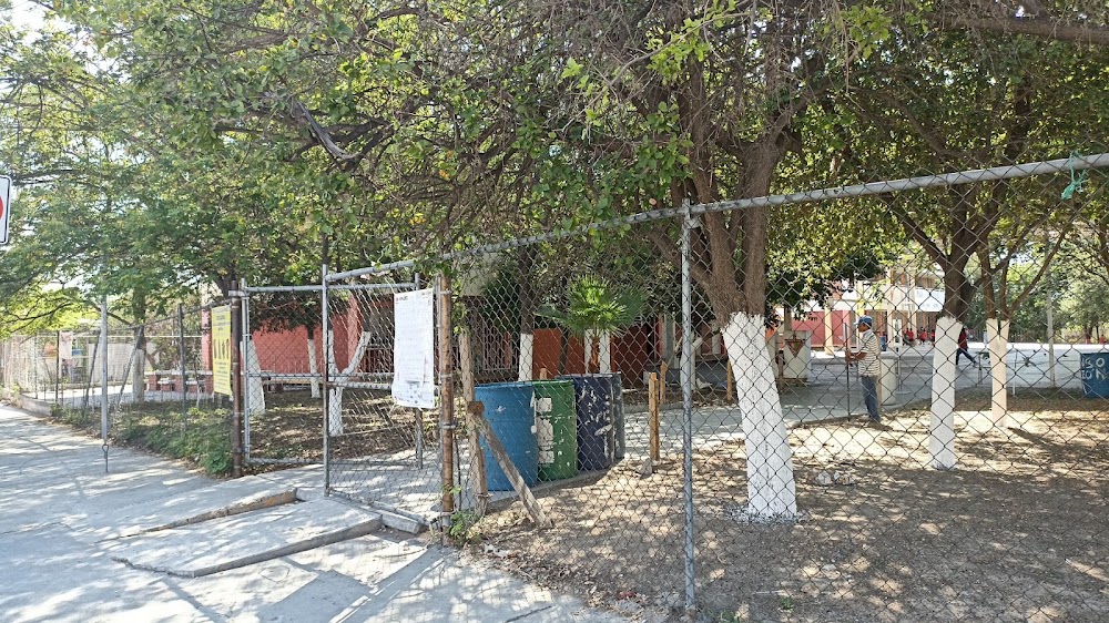 Cooperativa Turno Vespertino Escuela Primaria Alonso De Leon, cafetería en Monterrey, Nuevo León