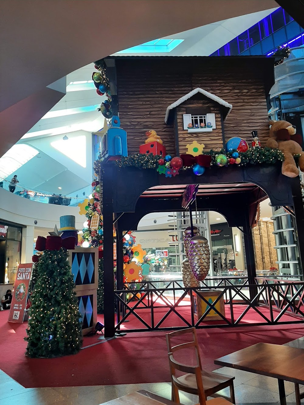 Starbucks Plaza Fiesta Anahuac, cafetería en San Nicolás de los Garza, Nuevo León