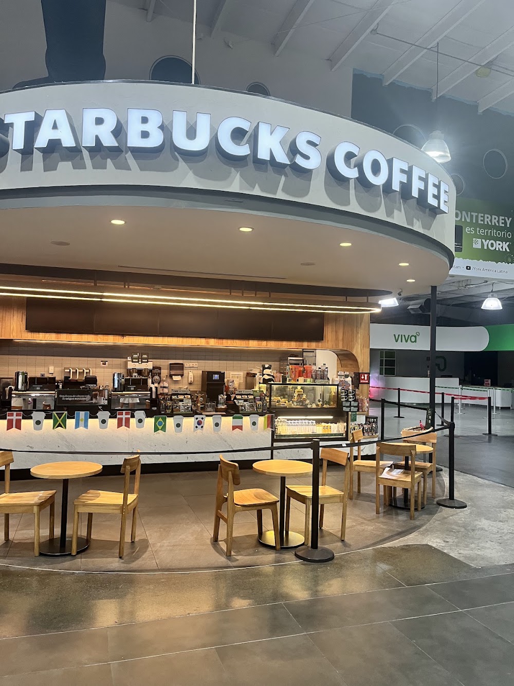 Starbucks Aeropuerto Mty, cafetería en Apodaca, Nuevo León
