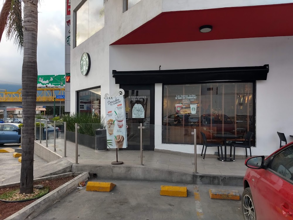 Starbucks Garza Sada, cafetería en Monterrey, Nuevo León