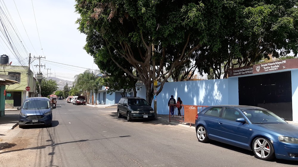Cooperativa Sin Nombre Turno Matutino Escuela Primaria Concepcion Becerra De Celis, cafetería en Guadalajara, Jalisco
