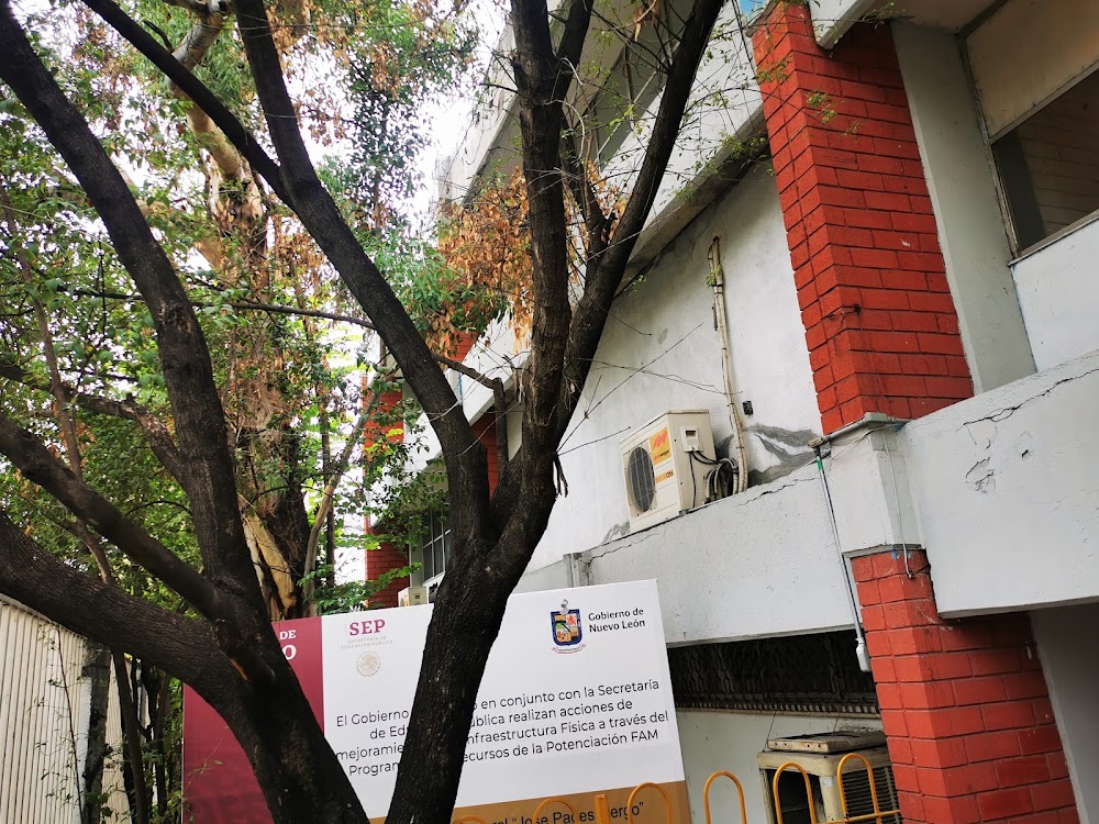Estanquillo Cooperativa De La Secundaria 30 Jose Pajes Llergo, cafetería en Monterrey, Nuevo León