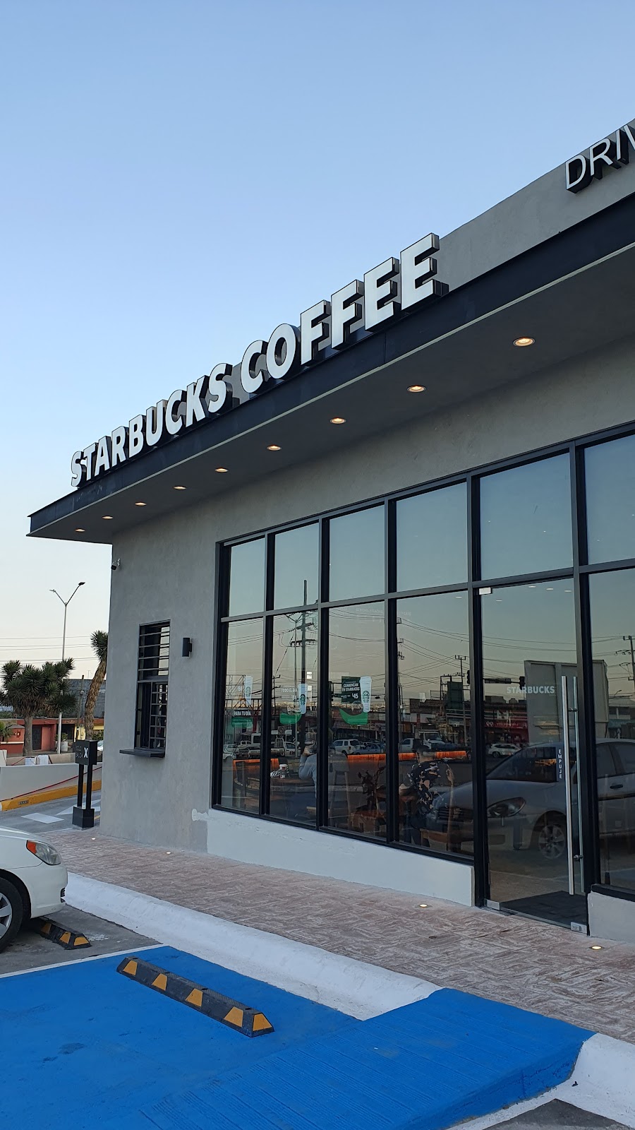 Starbucks Plaza Paraiso Dt, cafetería en San Nicolás de los Garza, Nuevo León